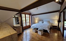 Maison De Vacances Domaine Des Grands Bois Privatise, 9 Chambres, 18 Personnes, Salle De Jeux, Piscine Panoramique Privee Et Chauffee À